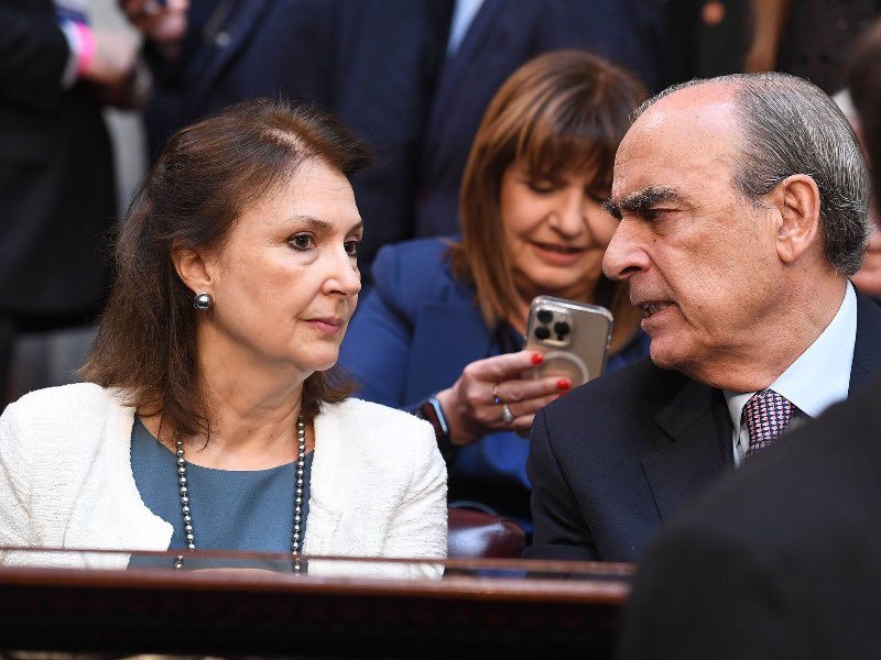 Diana Mondino y Guillermo Francos. Este último es el ministro del Interior, cartera que incluirá a la Subsecretaría de Ambiente.