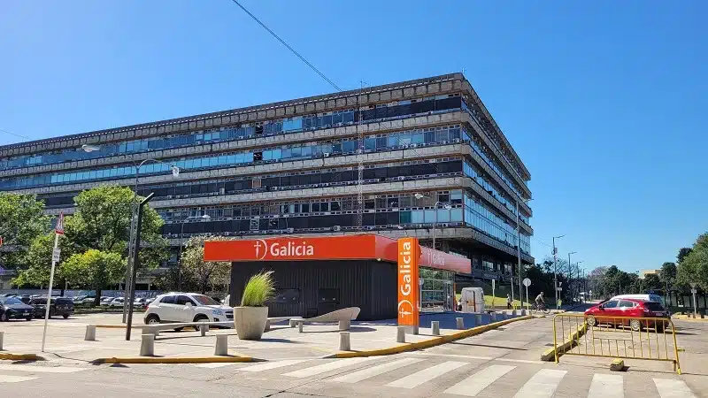Galicia inauguró su sucursal +Sustentable en Ciudad Universitaria.