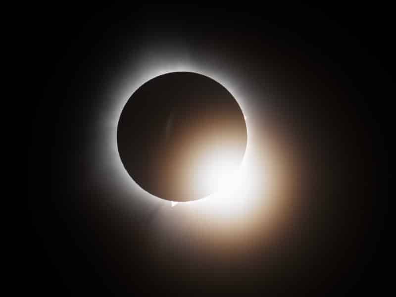 Eclipse solar total.
