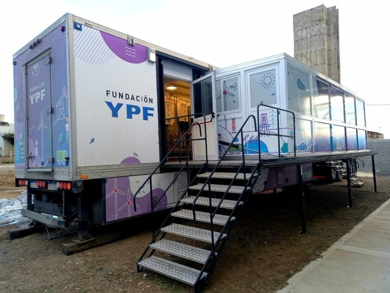 Fundación YPF inauguró el ciclo 2024 del aula móvil de Energías Renovables.