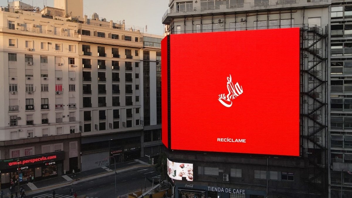 Coca-Cola promueve el reciclaje de sus envases con la campaña "Recíclame".
