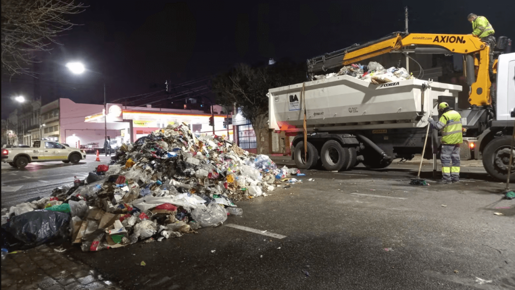Basura en las calles y tensión sindical: ¿qué pasa con la recolección en CABA?