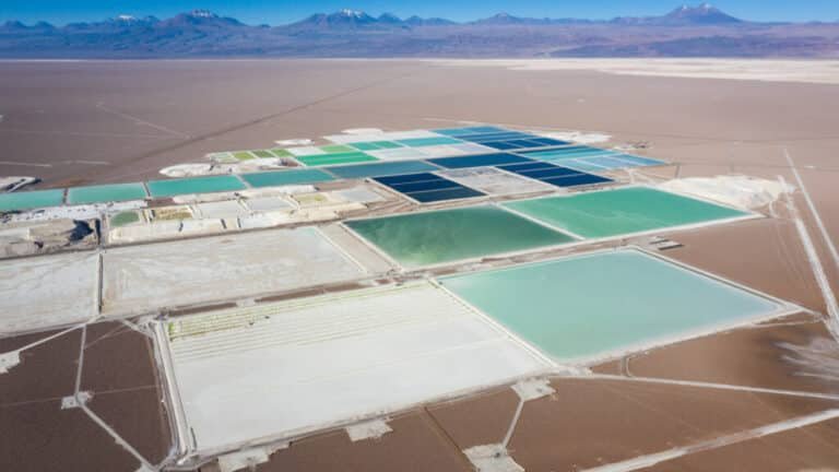 Se hunde el Salar de Atacama y las miradas se dirigen hacia la ...