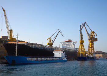 Acuerdo por tarifas al carbono para el transporte marítimo: EE UU votó en contra y Argentina se abstuvo