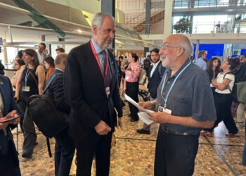 Más de 250 científicos entregan carta a Lula para que aborde el tema de combustibles fósiles en la COP30