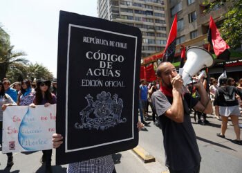 Chile y sus recursos naturales: del legado de Pinochet al debate ambiental de 2025