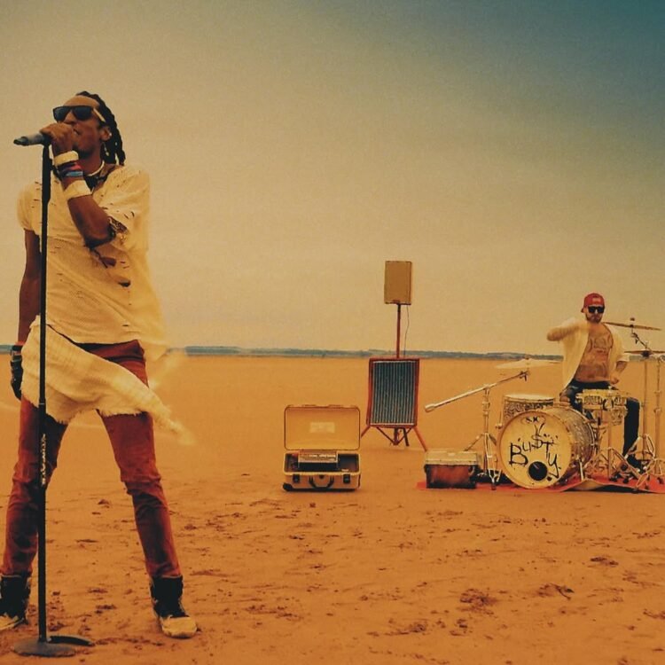 Del diésel a la energía renovable: AY Young se acerca a los 1000 shows alimentados con energía solar