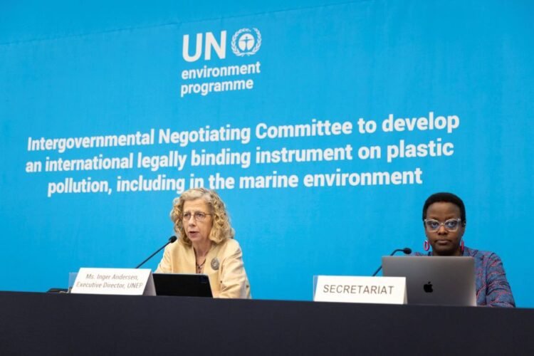 Ginebra 2025: última oportunidad para un tratado global que enfrente la crisis de los plásticos