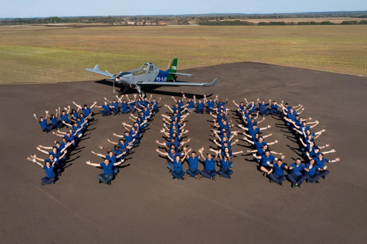 Essential Energy y Embraer sellan un acuerdo para impulsar aviones agrícolas a bioetanol y apuntan a oportunidades del Mercosur–UE