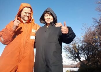 Jubilados argentinos por ser desalojados en Patagonia mientras el Senado vota la venta irrestricta de tierras a extranjeros