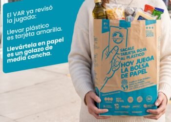Córdoba le saca la tarjeta roja al plástico: una acción masiva busca reemplazar 120.000 bolsas plásticas del planeta