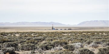 Paisaje del yacimiento Vaca Muerta en la Patagonia argentina, epicentro de la disputa geopolítica entre EEUU y China.