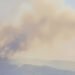 Humo denso de incendios forestales sobre las montañas de los Andes en Colombia.