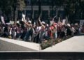 Marcha de pueblos indígenas en el sur de México exigiendo paz y defensa de territorios ancestrales.