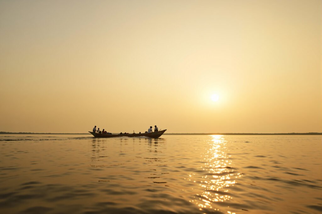 Embarcación de pesca artesanal en el río Madeira, Amazonía brasileña, donde comunidades indígenas consumen pescado contaminad