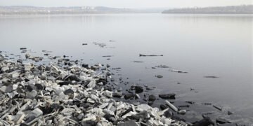 Río Danubio con nivel de agua bajo debido a sequía en Europa del Este.