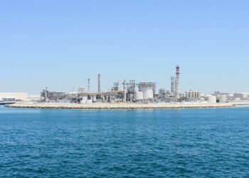 Planta desalinizadora en la costa norte de Chile, donde la minería impulsa la expansión de la infraestructura de agua marina.