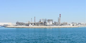Planta desalinizadora en la costa norte de Chile, donde la minería impulsa la expansión de la infraestructura de agua marina.