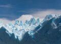 Vista de glaciares en las montañas del Himalaya, región donde el colapso glaciar es difícil de predecir por el cambio climáti