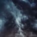 Nubes de tormenta oscuras sobre el horizonte urbano de Tokio ante la llegada del tifón Dujuan.