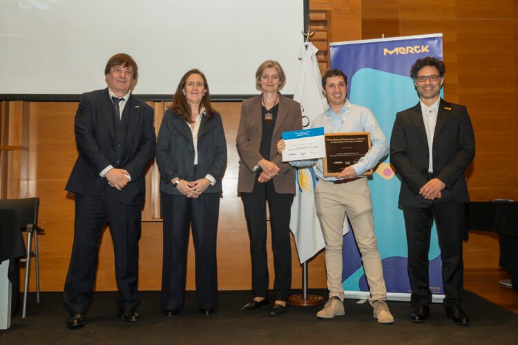 Un “GPS del cerebro” para pacientes con epilepsia ganó el Premio Merck – CONICET de Innovación en Salud