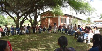 ¿Qué nos reúne a las personas cuando venimos de distintos lugares, hablamos con acentos diferentes y se nos interponen fronteras?