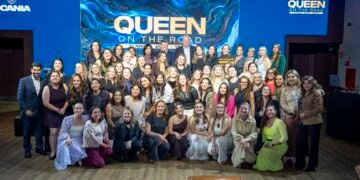 Diez años de Queen on the Road: la red de Scania que puso a las mujeres al volante de las decisiones en el transporte