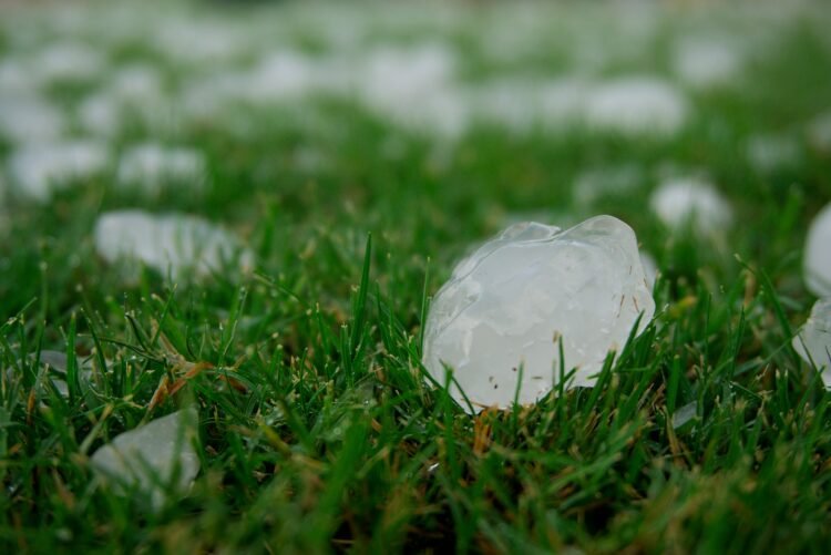 Tres tornados golpearon Arizona con granizo del tamaño de pelotas de golf
