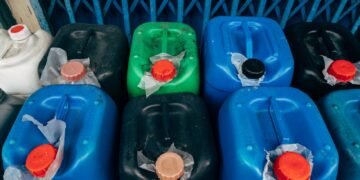 Depósito de productos fitosanitarios en Córdoba donde se realizaron allanamientos por irregularidades.