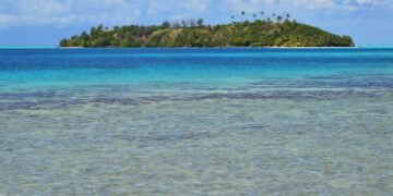 Aguas cálidas del océano Pacífico tropical, región donde se forma el fenómeno El Niño