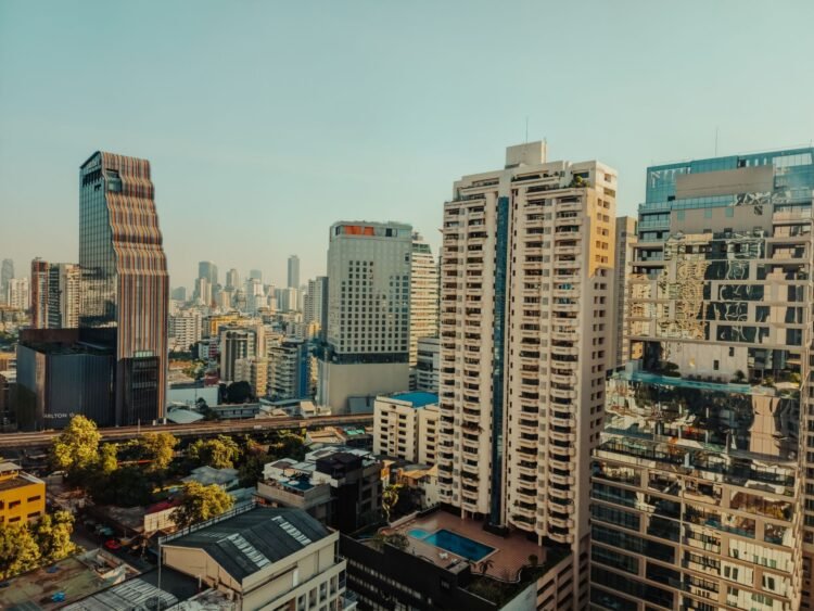 Distrito financiero de Bangkok, sede de las reuniones anuales del FMI y Banco Mundial donde el financiamiento climático estuv