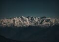 Vista de la cordillera del Himalaya, donde Nepal busca unir a India y China para enfrentar el derretimiento de glaciares.