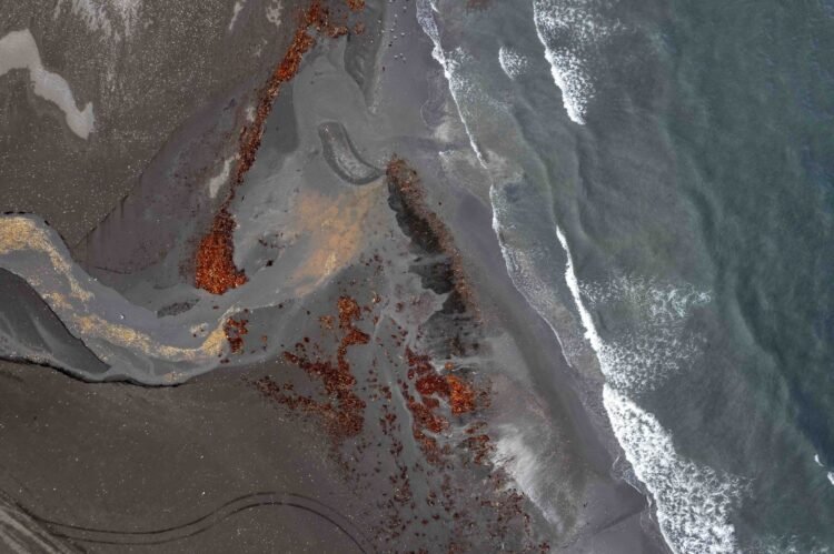 Costa de una isla del Pacífico amenazada por el aumento del nivel del mar