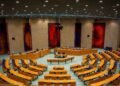 Sala de conferencias de Naciones Unidas durante una sesión plenaria de negociación climática.