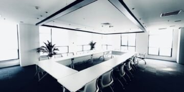 Sala de conferencias vacía tras el fracaso de la reunión del IPCC en Etiopía.